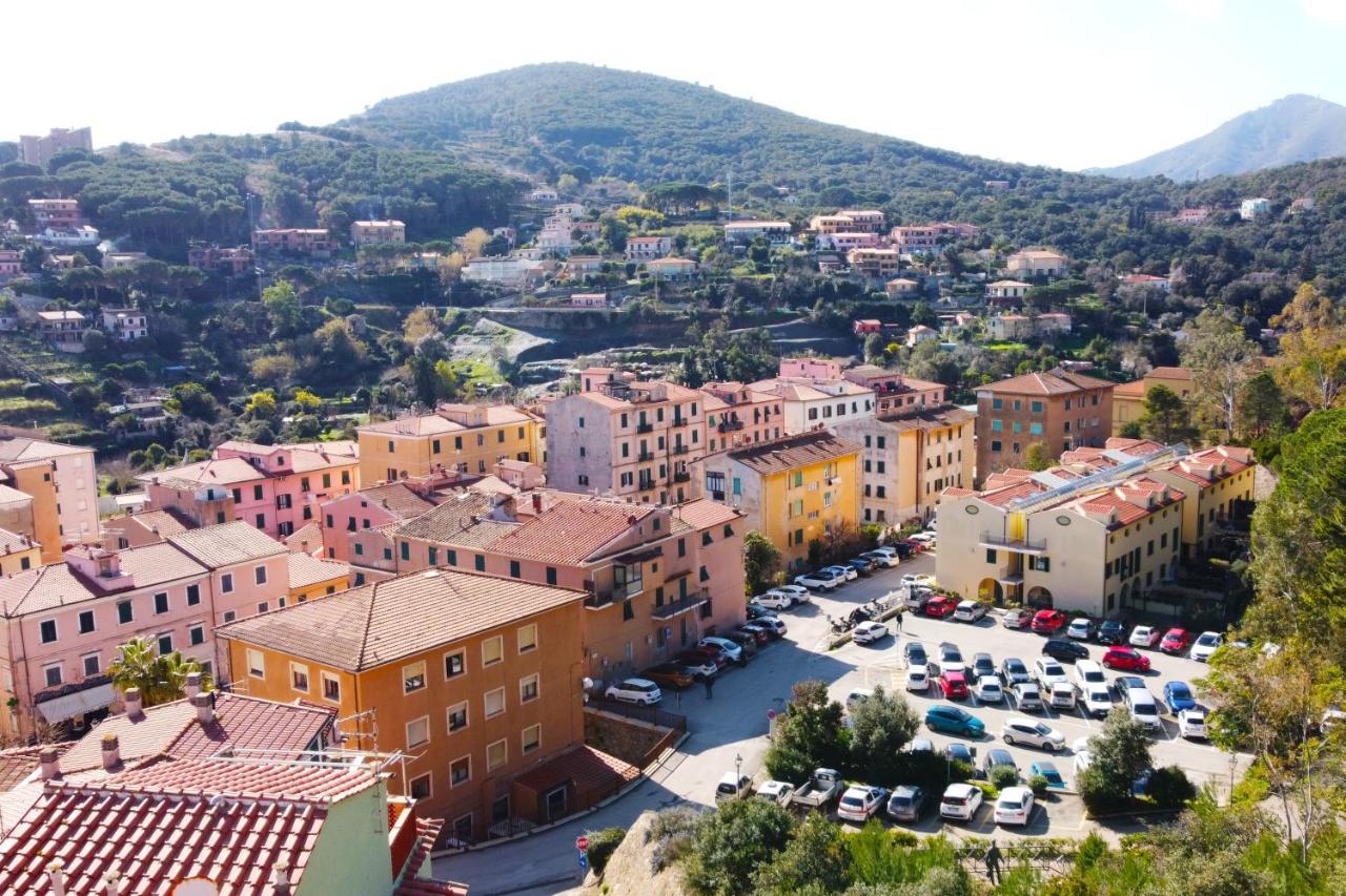 Graziosa Suite Vista Mare Free Parking 리오마리나 외부 사진